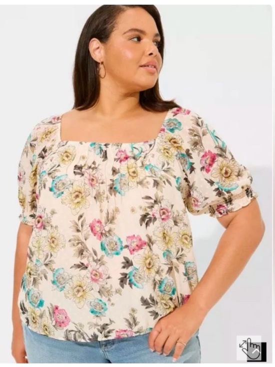 torrid Tops - TORRID Floral Kentucky Derby Chiffon Clip‎ Dot Blouson Short Sleeve Blouse